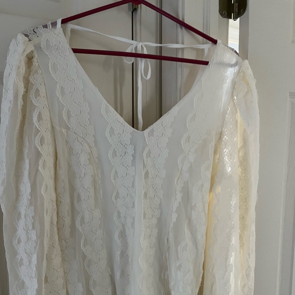 Daytrip Women’s Blouse - Picture 1 of 4